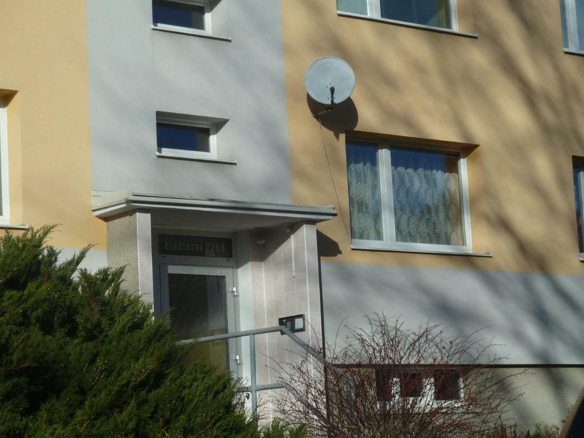 Apartman Klasterni Чеська Липа Екстер'єр фото